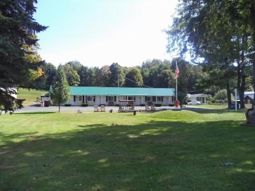Weathervane Motel Lanesboro - image 11