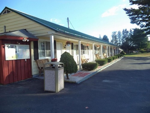 Weathervane Motel Lanesboro - image 14