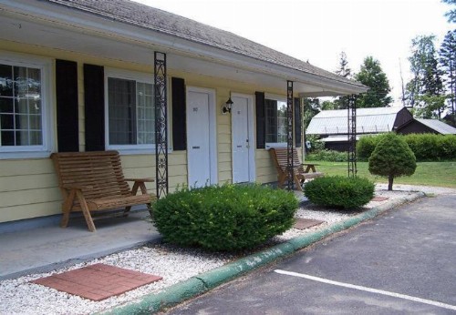 Weathervane Motel Lanesboro - image 7