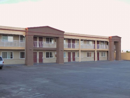 Americas Best Value Inn Hanford - image 5