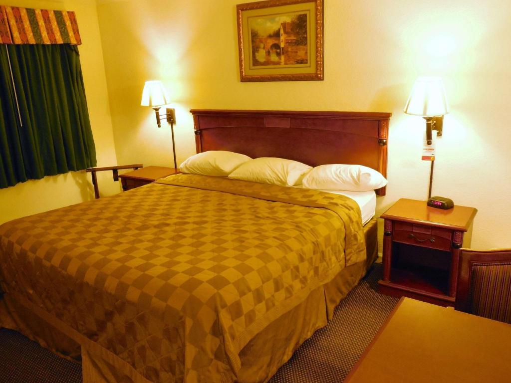 Americas Best Value Inn Hanford - image 7