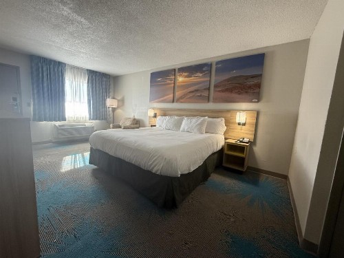 Days Inn by Wyndham Hannibal - image 15