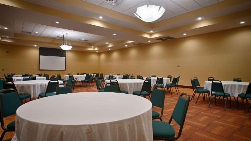 Best Western Plus Atlanta Airport East - image 14