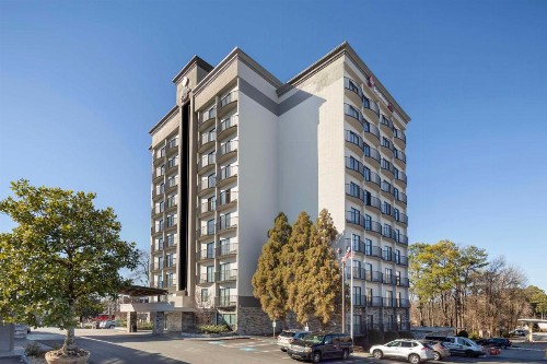 Best Western Plus Atlanta Airport East - image 20