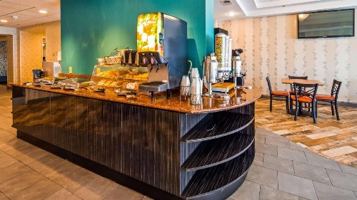 Best Western Plus Atlanta Airport East - image 21