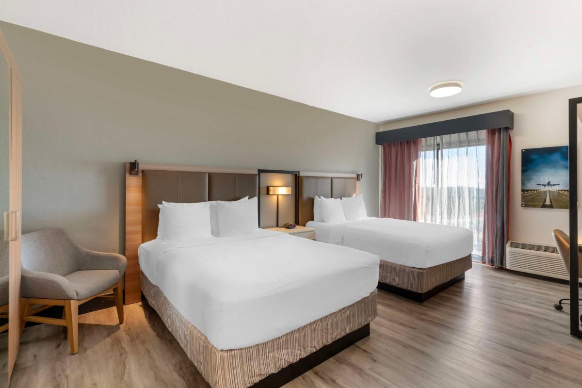 Best Western Plus Atlanta Airport East - image 4
