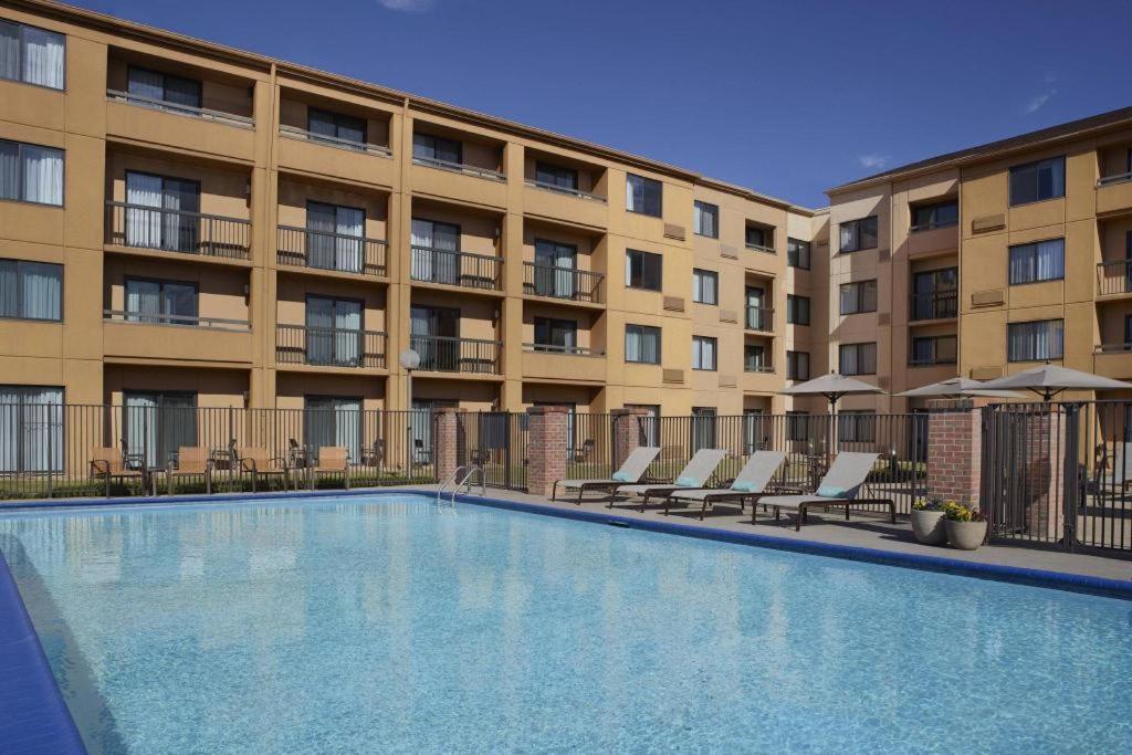 Sonesta Select Atlanta Airport North - main image