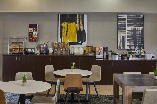 Residence Inn by Marriott Atlanta Airport North/Virginia Avenue - image 11