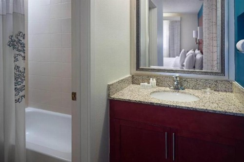 Residence Inn by Marriott Atlanta Airport North/Virginia Avenue - image 14