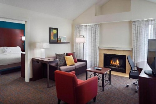 Residence Inn by Marriott Atlanta Airport North/Virginia Avenue - image 19