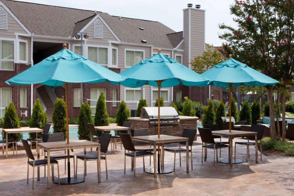 Residence Inn by Marriott Atlanta Airport North/Virginia Avenue - image 3