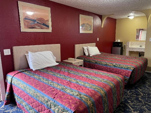 Horizon Inn Motel - image 17