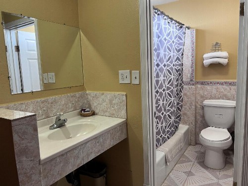 Horizon Inn Motel - image 18
