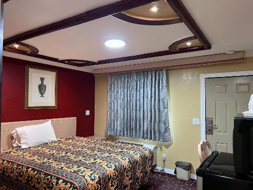 Horizon Inn Motel - image 7