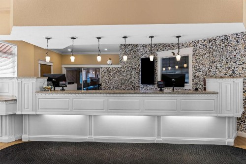 Best Western of Harbor Springs - image 11