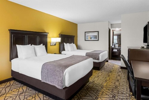 Best Western of Harbor Springs - image 17