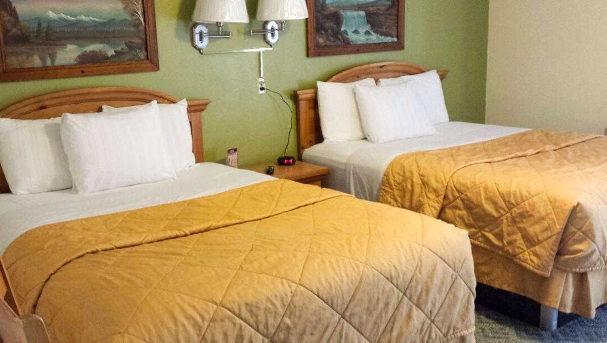 Western Motel Hardin - image 4