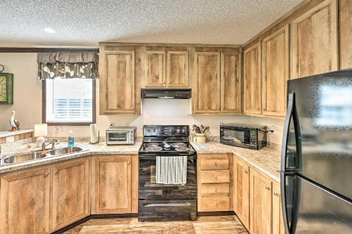 Harkers Island Hideaway Steps to Back Sound! - image 6