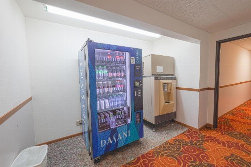 Harlan Inn and Suites - image 26