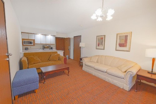 Harlan Inn and Suites - image 30