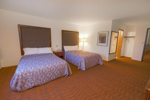 Harlan Inn and Suites - image 37