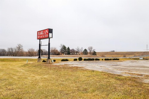 Harlan Inn and Suites - image 42