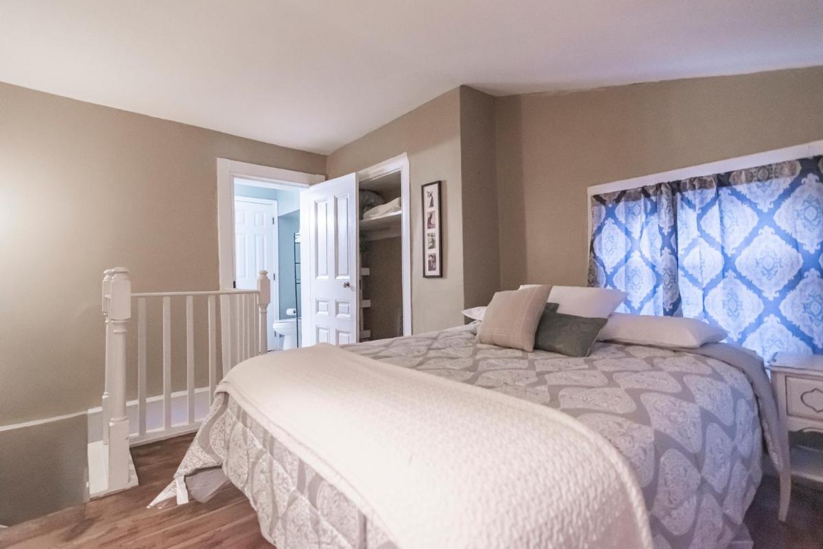 Armory Quarters B - image 4