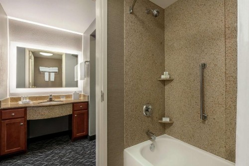 Homewood Suites by Hilton Harrisburg East-Hershey Area - image 16
