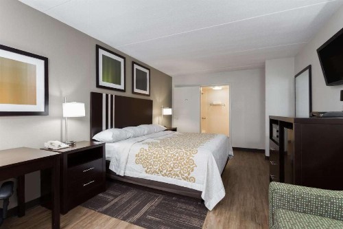 Days Inn by Wyndham Harrisburg North - image 35