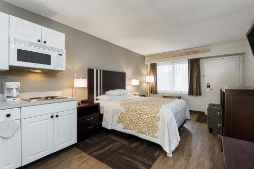 Days Inn by Wyndham Harrisburg North - image 37
