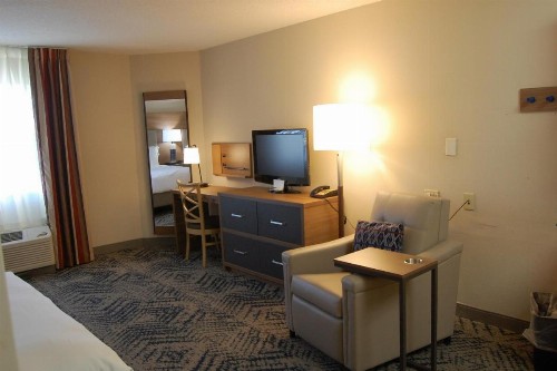 Candlewood Suites Harrisburg an IHG Hotel - image 4