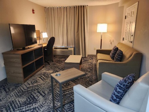 Candlewood Suites Harrisburg an IHG Hotel - image 8