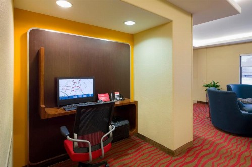 TownePlace Suites by Marriott Harrisburg Hershey - image 13