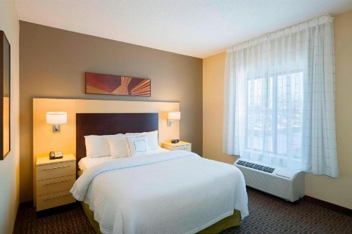 TownePlace Suites by Marriott Harrisburg Hershey - image 4
