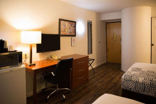 Econo Lodge Harrisburg/Hershey - image 10