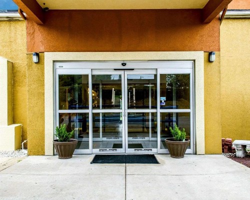 Econo Lodge Harrisburg/Hershey - image 3