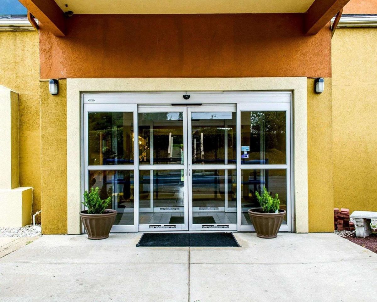 Econo Lodge Harrisburg/Hershey - image 3