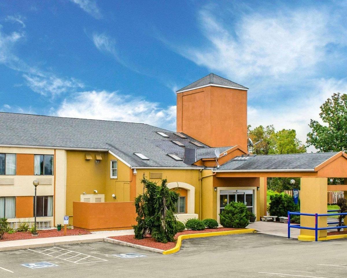 Econo Lodge Harrisburg/Hershey - image 5