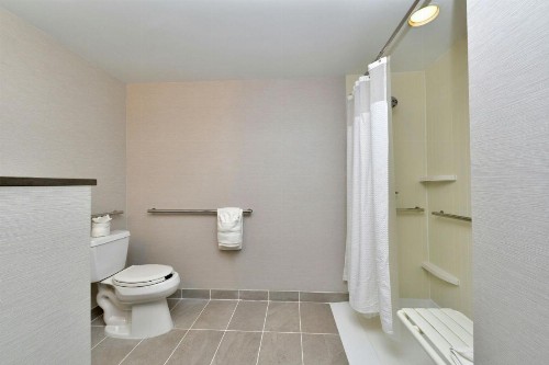 Courtyard by Marriott Harrisburg Hershey - image 11
