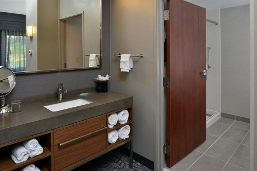 Courtyard by Marriott Harrisburg Hershey - image 18