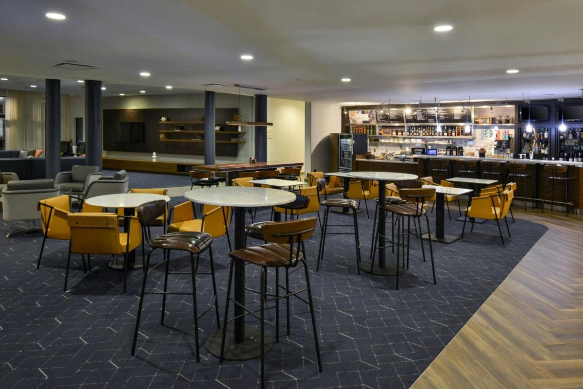 Courtyard by Marriott Harrisburg Hershey - image 4