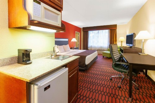 Baymont by Wyndham Harrisburg - image 12