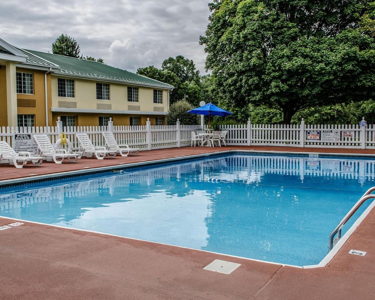 Baymont by Wyndham Harrisburg - image 2