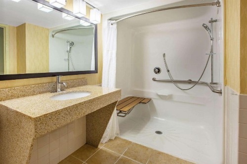 Baymont by Wyndham Harrisburg - image 27