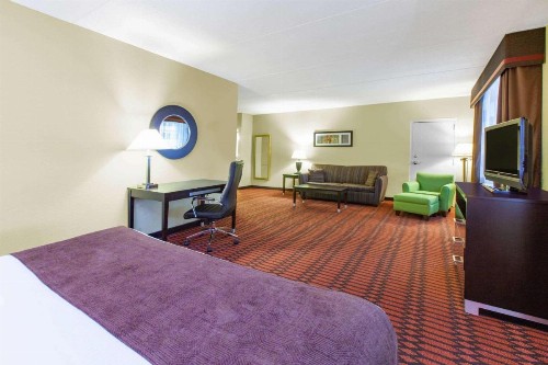 Baymont by Wyndham Harrisburg - image 34