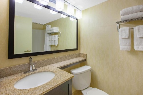 Baymont by Wyndham Harrisburg - image 49