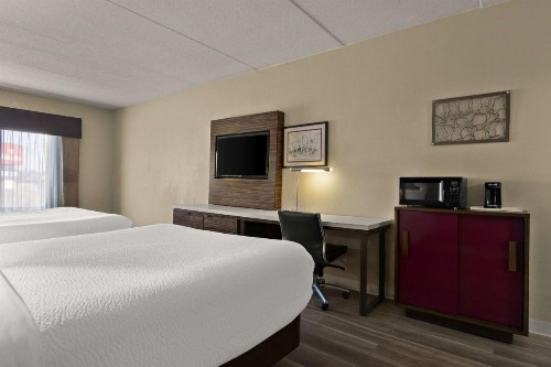 Ramada by Wyndham Harrisburg/Hershey Area - image 15