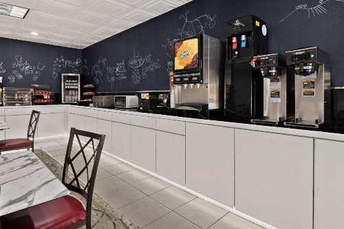 Ramada by Wyndham Harrisburg/Hershey Area - image 21