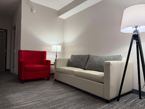 Country Inn & Suites by Radisson Harrisburg at Union Deposit Road PA - image 24
