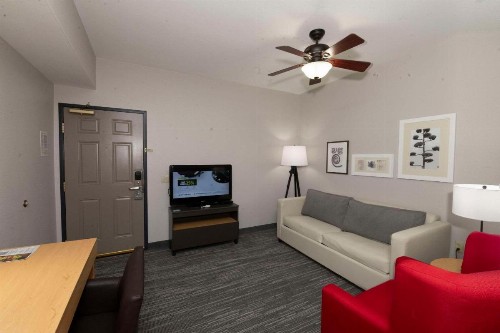 Country Inn & Suites by Radisson Harrisburg at Union Deposit Road PA - image 29